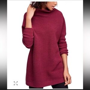 Free People Slouchy Tunic Sweater Pomegranate Wine Size Large